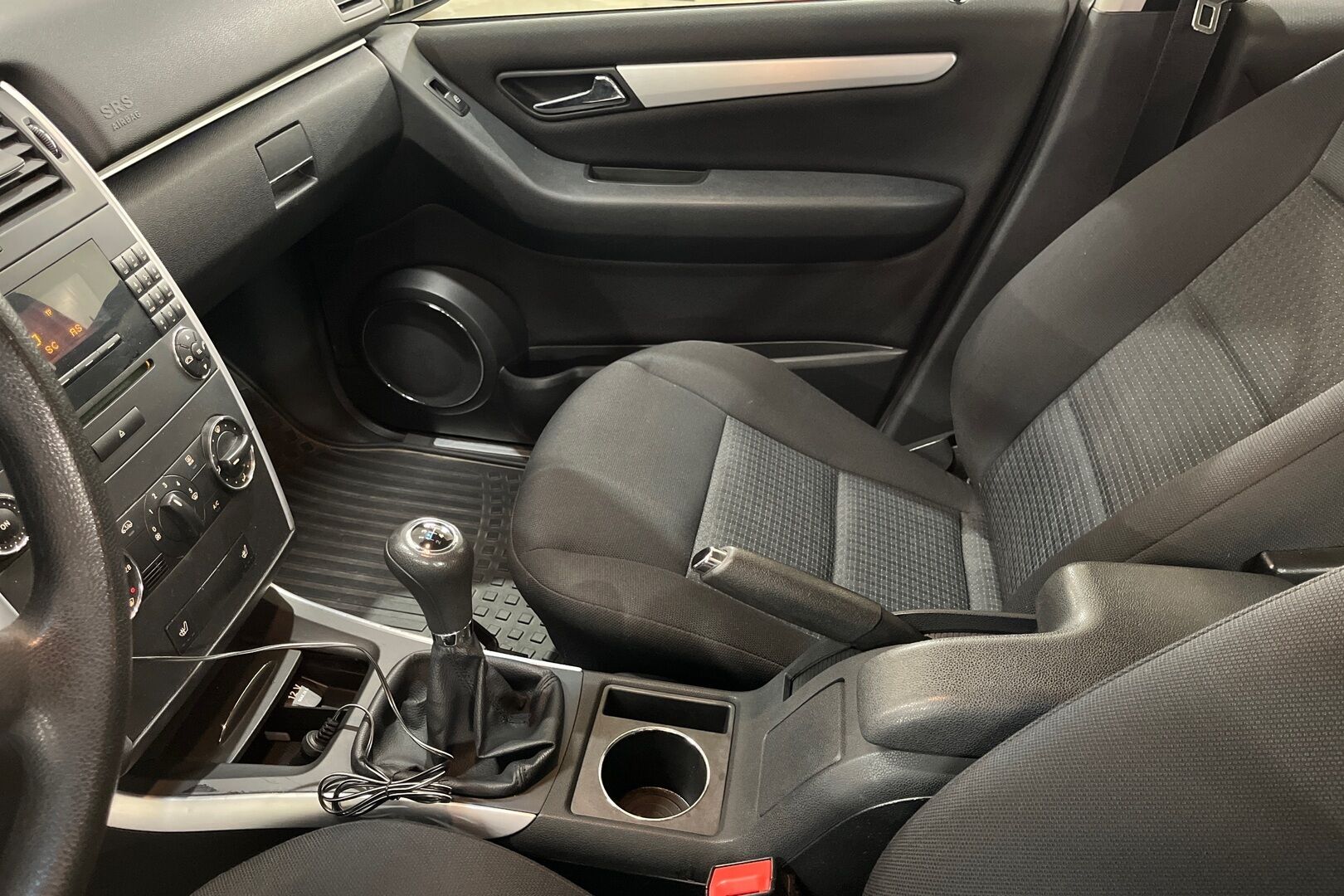 Mercedes-Benz B iso kuva 6