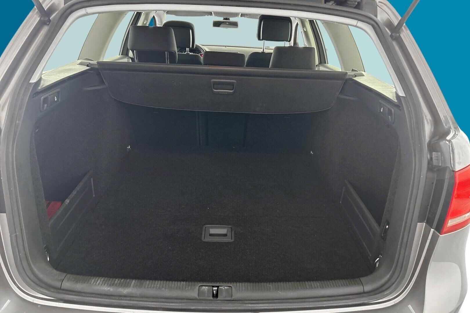 Volkswagen Passat iso kuva 18
