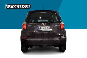 Toyota Verso-S esikatselu 5