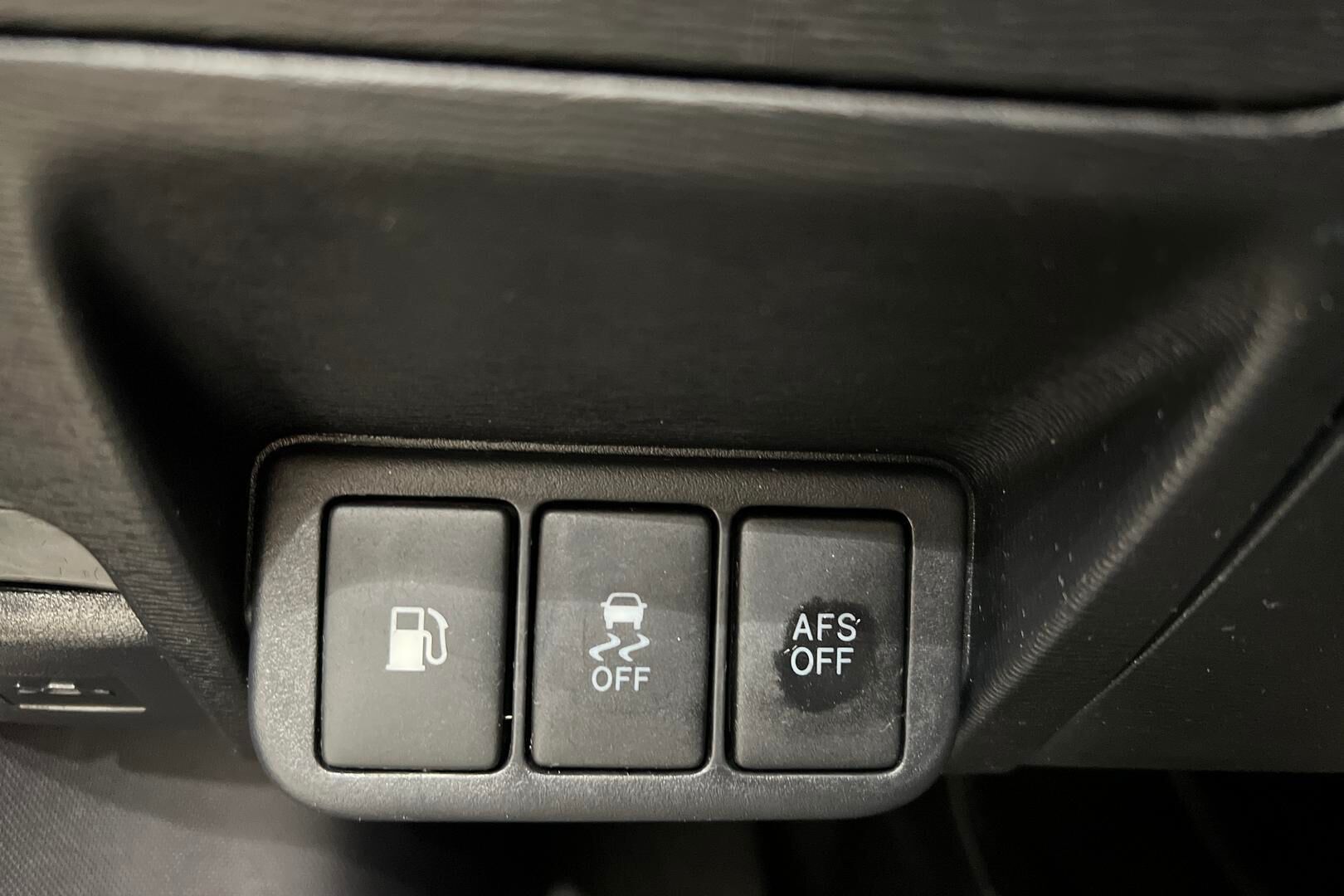 Toyota Avensis iso kuva 20