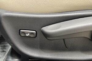 Toyota Avensis esikatselu 22