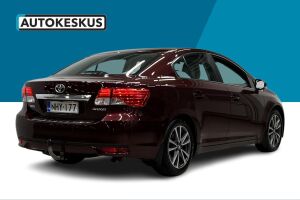 Toyota Avensis esikatselu 4