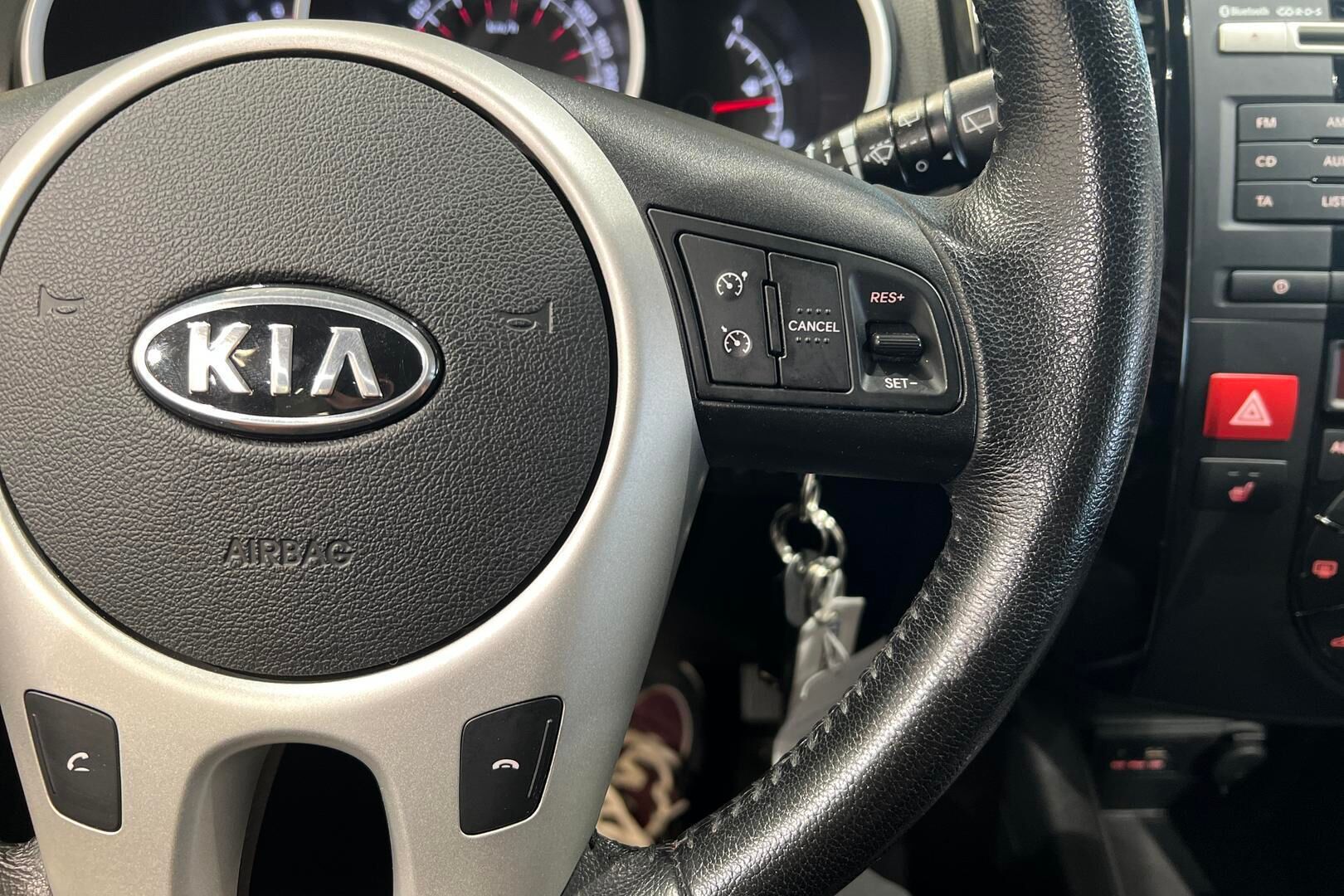 Kia Venga iso kuva 27
