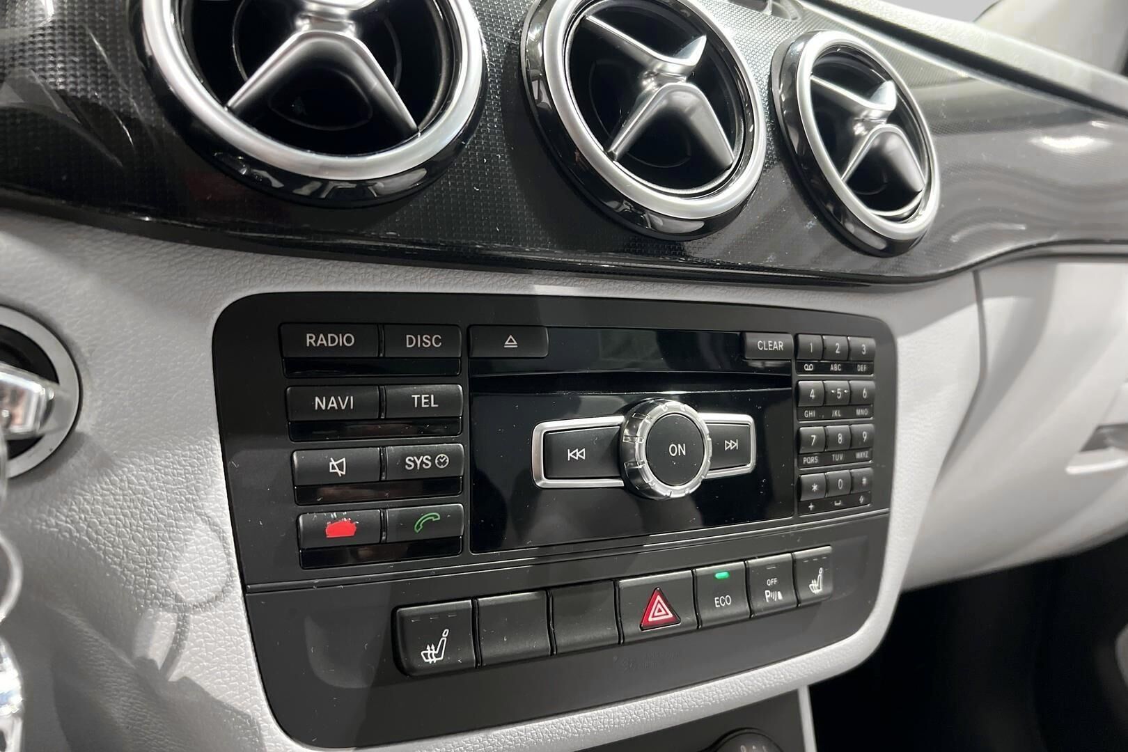 Mercedes-Benz B iso kuva 5