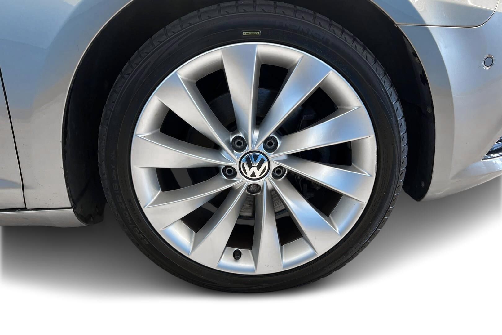 Volkswagen CC iso kuva 12
