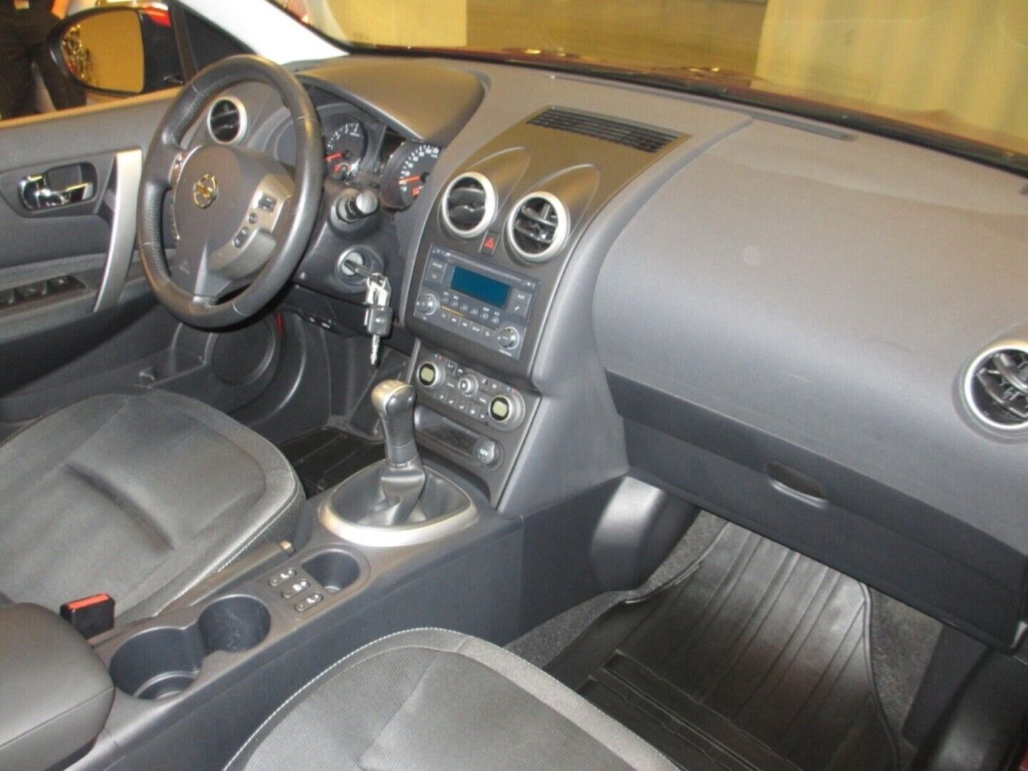 Nissan Qashqai iso kuva 5