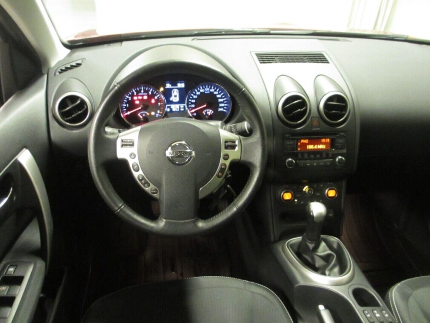 Nissan Qashqai iso kuva 6