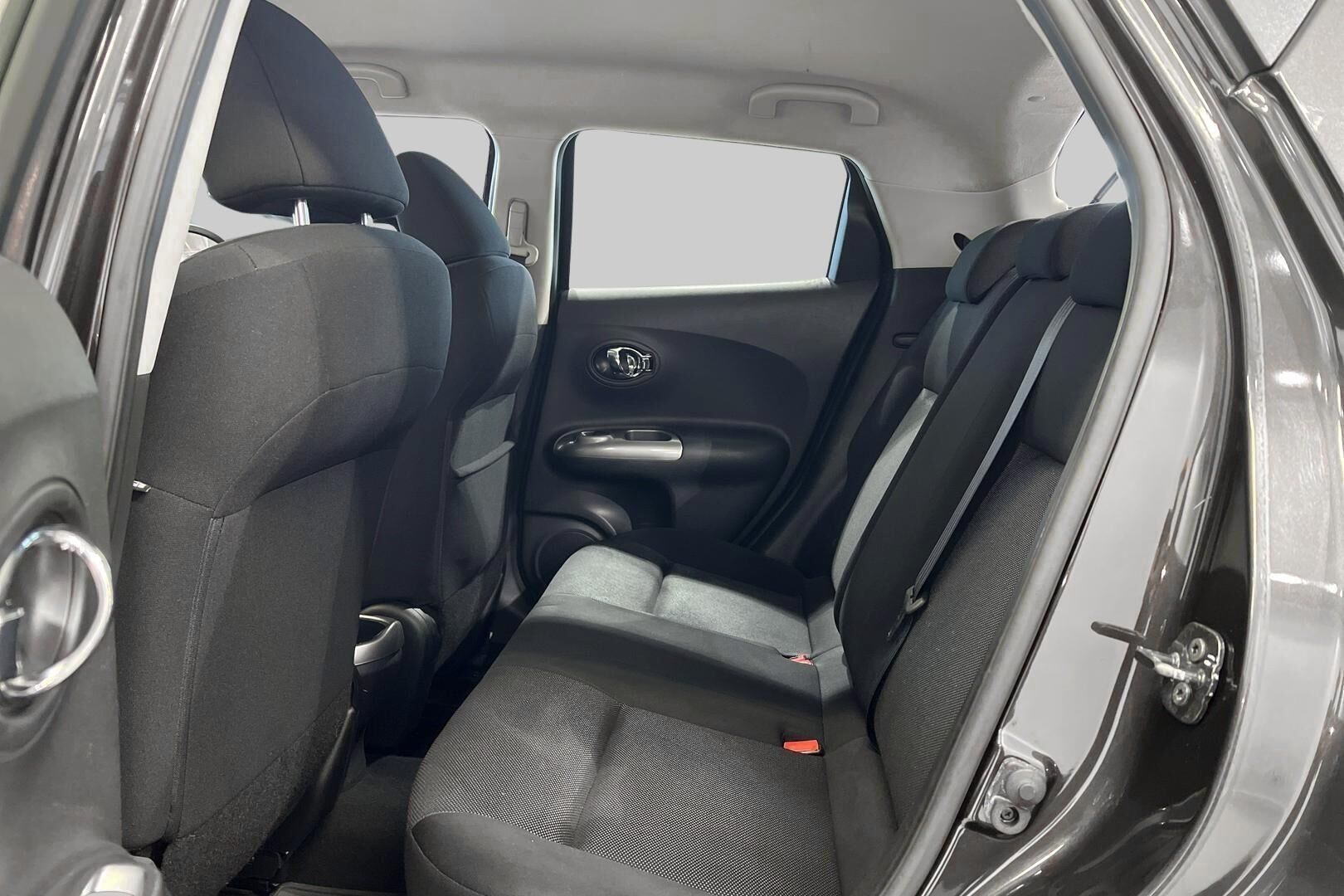 Nissan Juke iso kuva 10