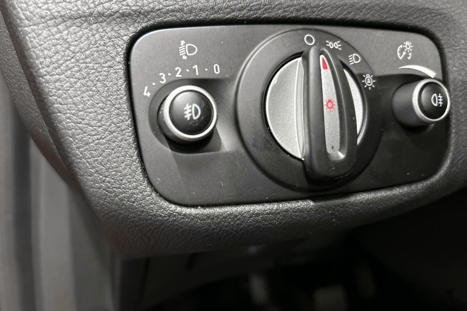 Ford Mondeo iso kuva 21