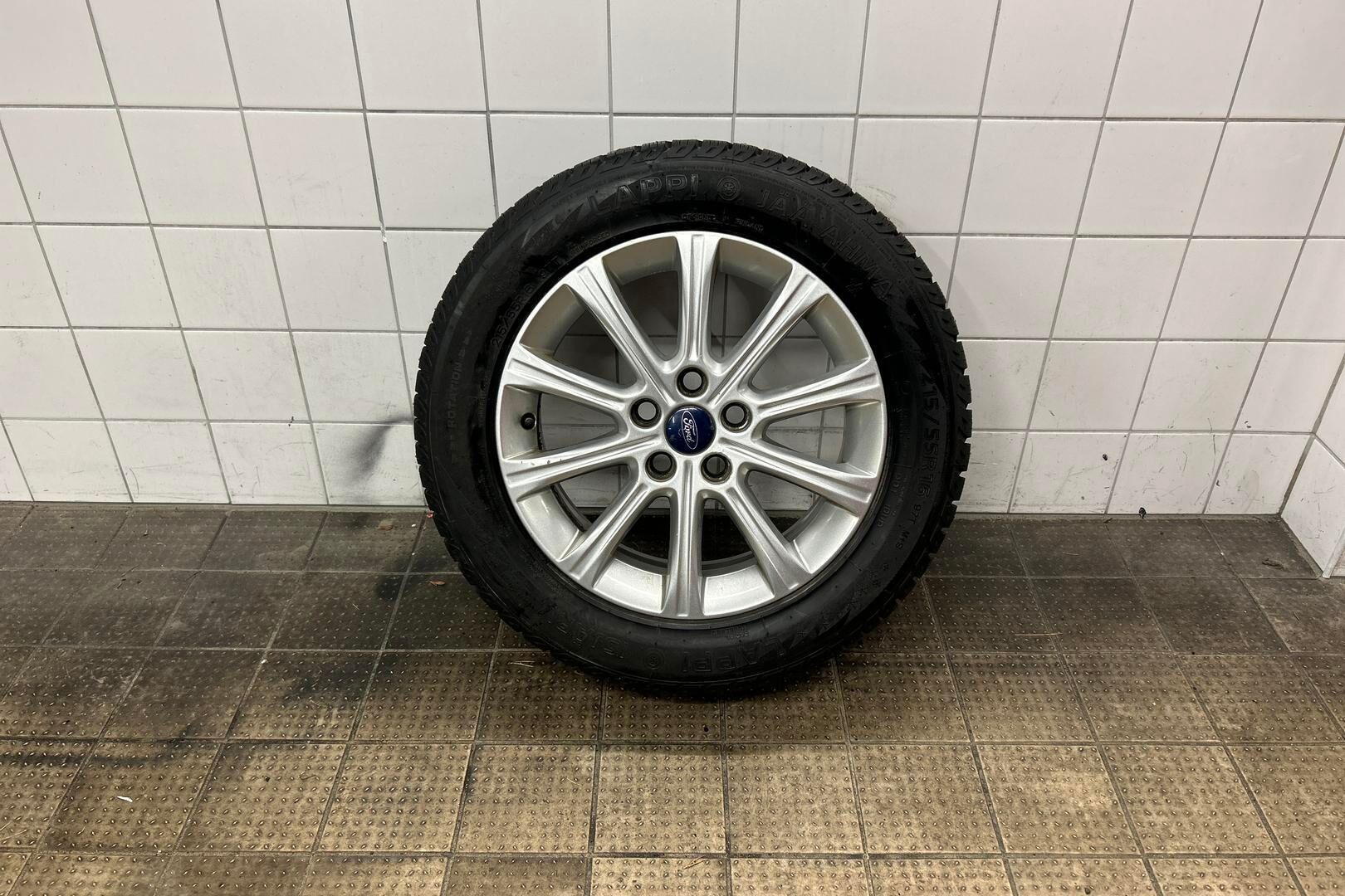 Ford Mondeo iso kuva 26