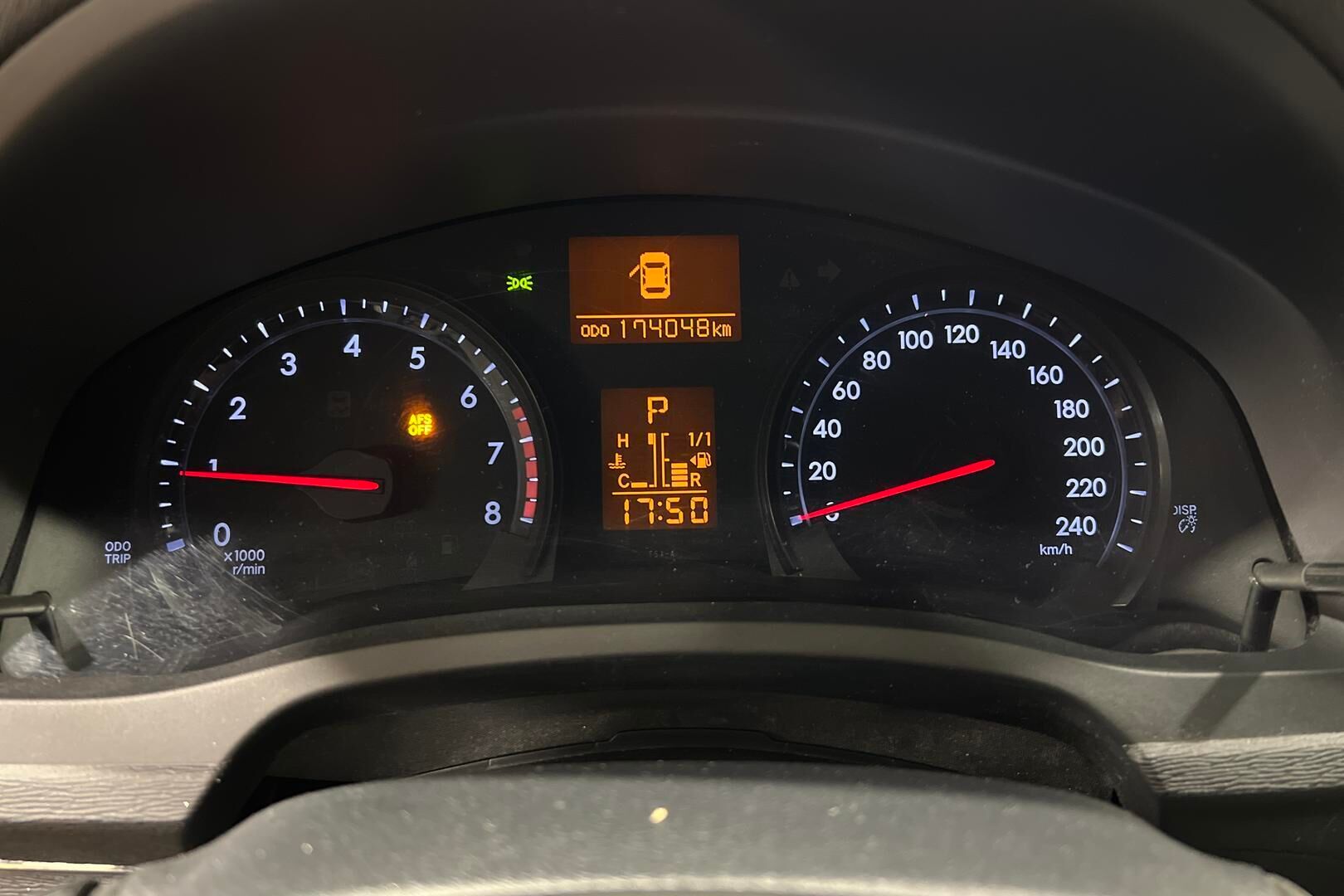 Toyota Avensis iso kuva 16