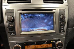 Toyota Avensis esikatselu 18