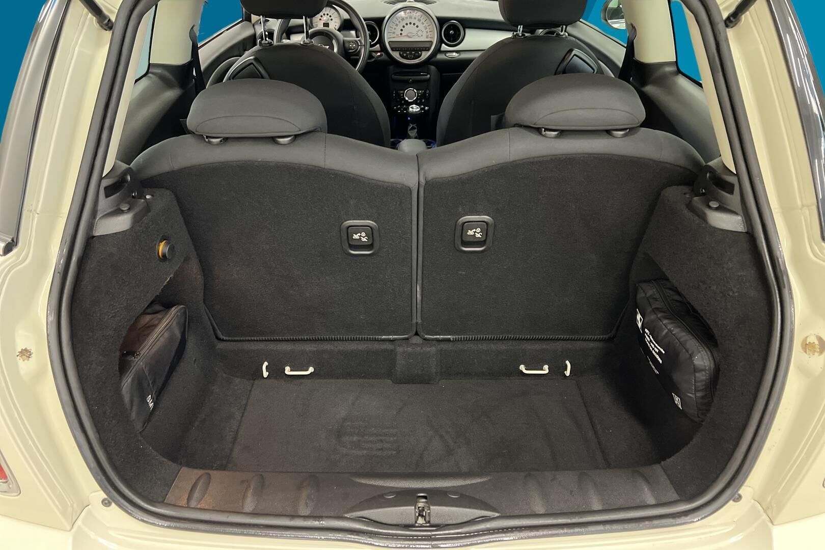 MINI Cooper iso kuva 11