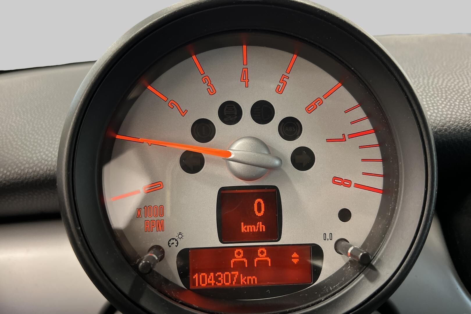 MINI Cooper iso kuva 13