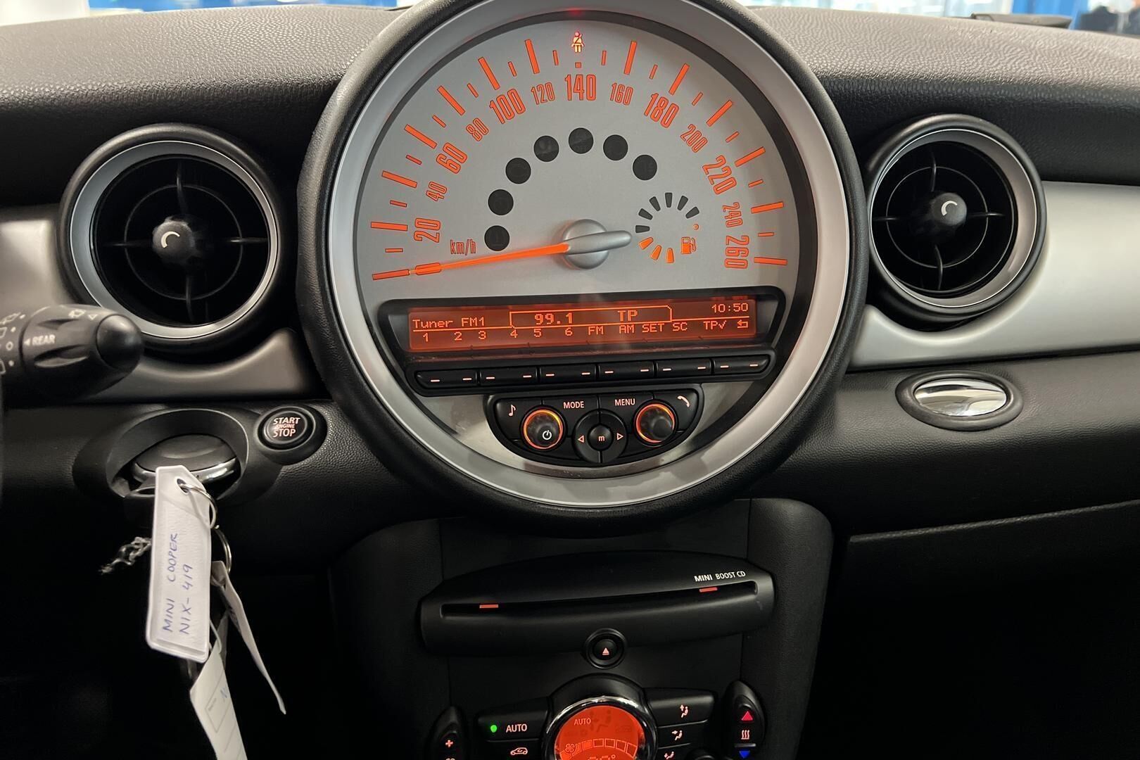 MINI Cooper iso kuva 14