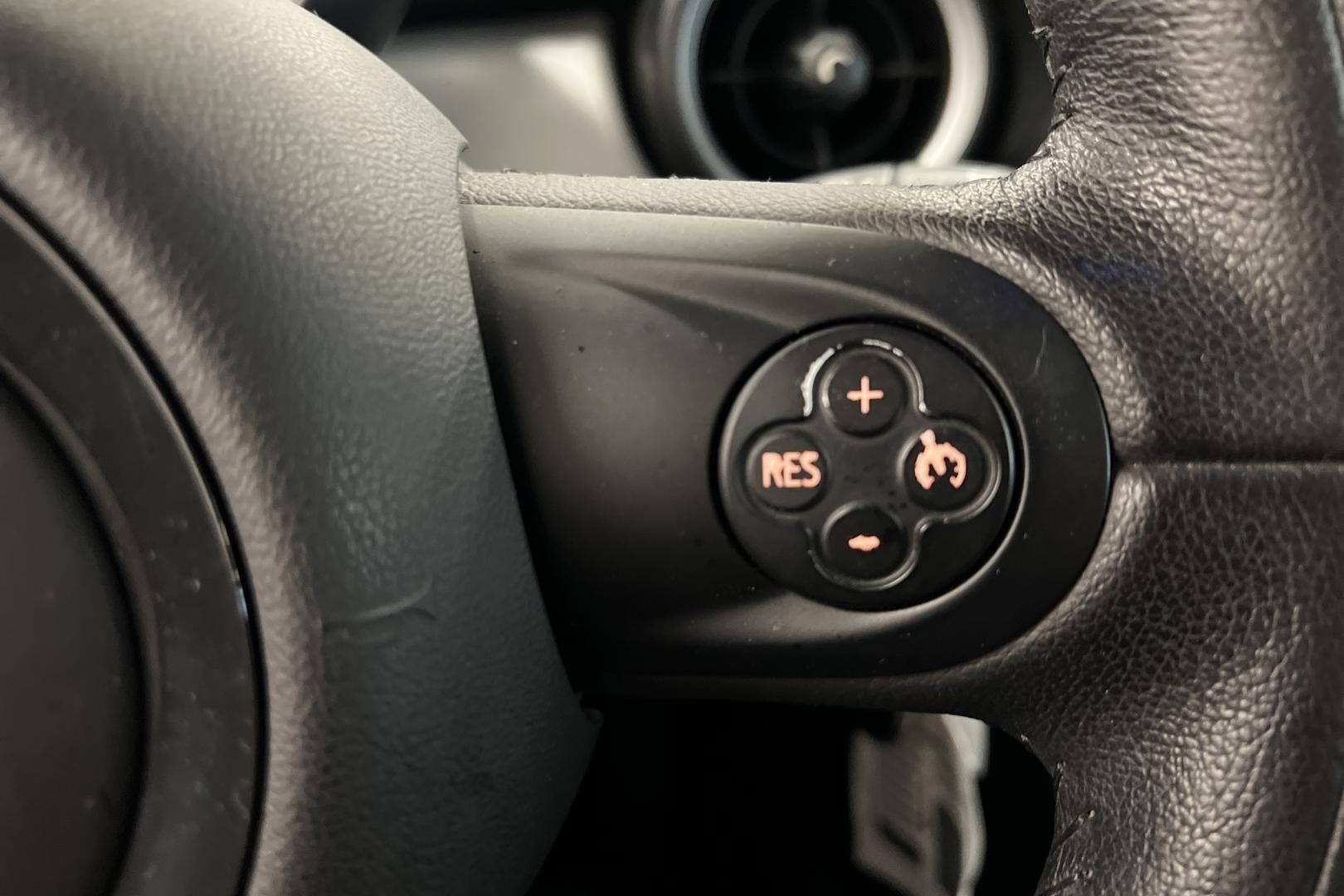 MINI Cooper iso kuva 17