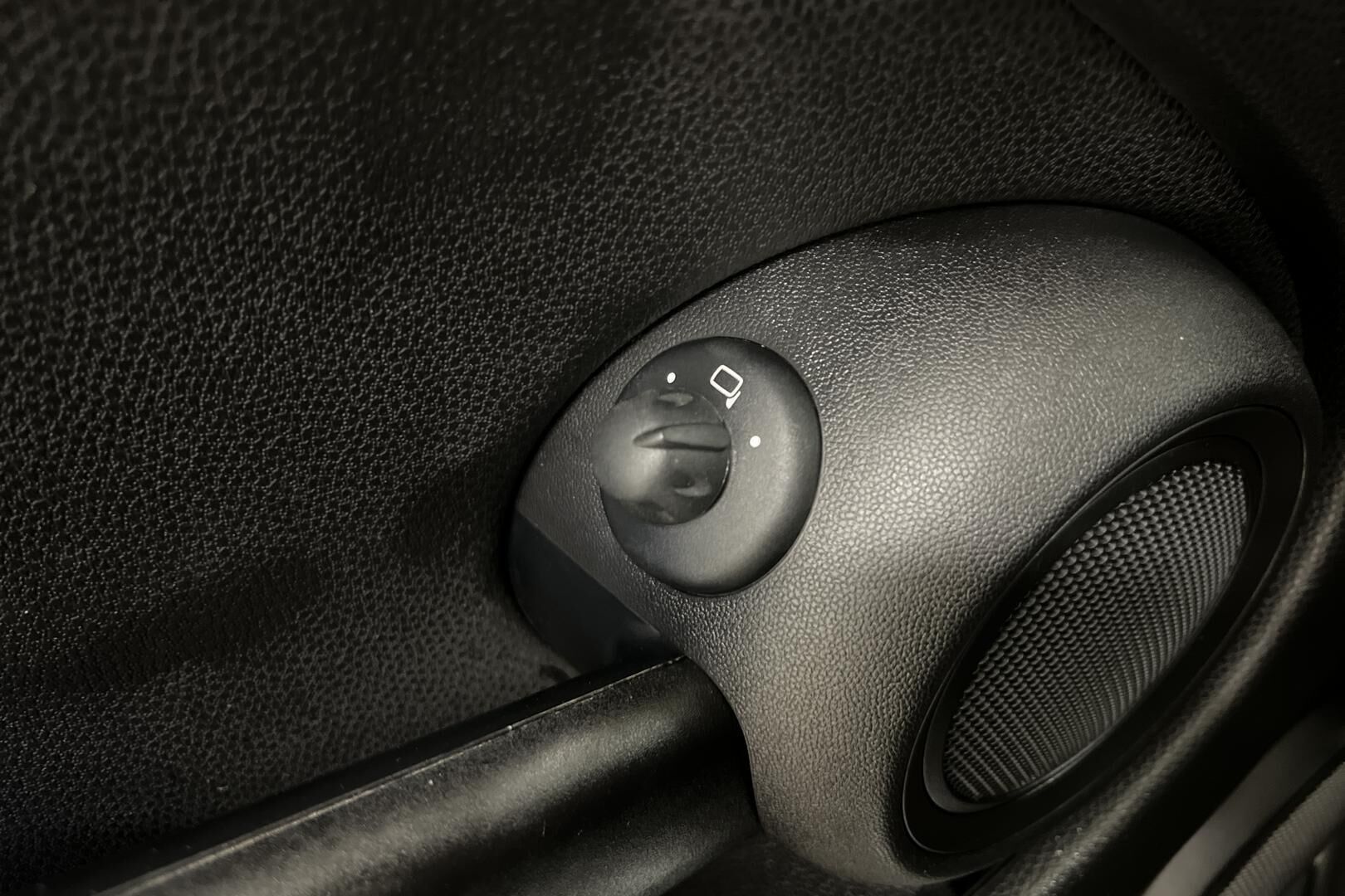 MINI Cooper iso kuva 16