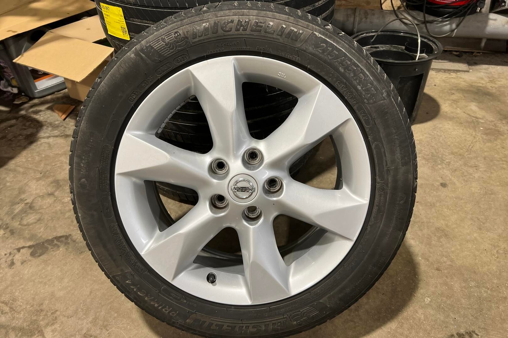 Nissan Juke iso kuva 15