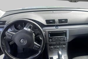 Volkswagen Passat esikatselu 1