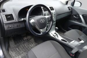 Toyota Avensis esikatselu 0