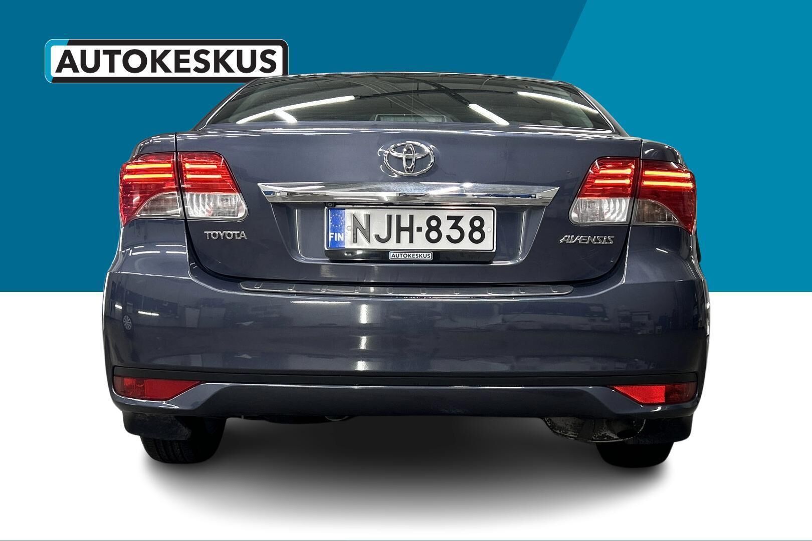 Toyota Avensis iso kuva 5