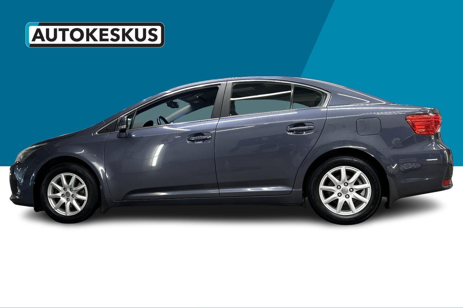 Toyota Avensis iso kuva 7