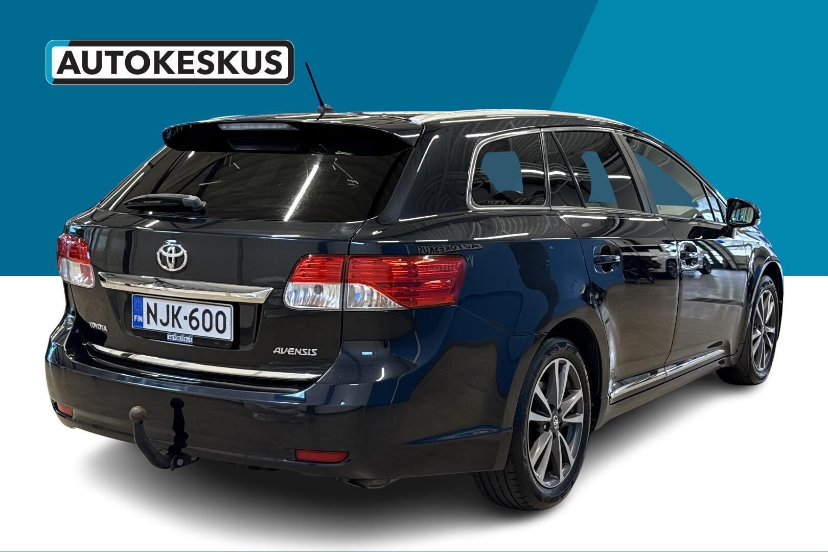 Toyota Avensis iso kuva 5