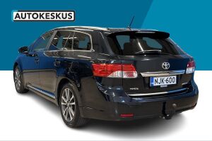 Toyota Avensis esikatselu 7