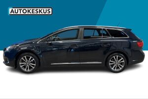 Toyota Avensis esikatselu 8
