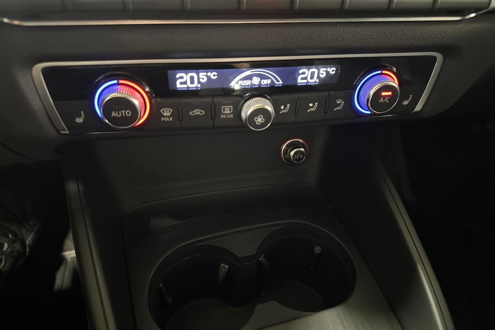 Audi A3 iso kuva 16