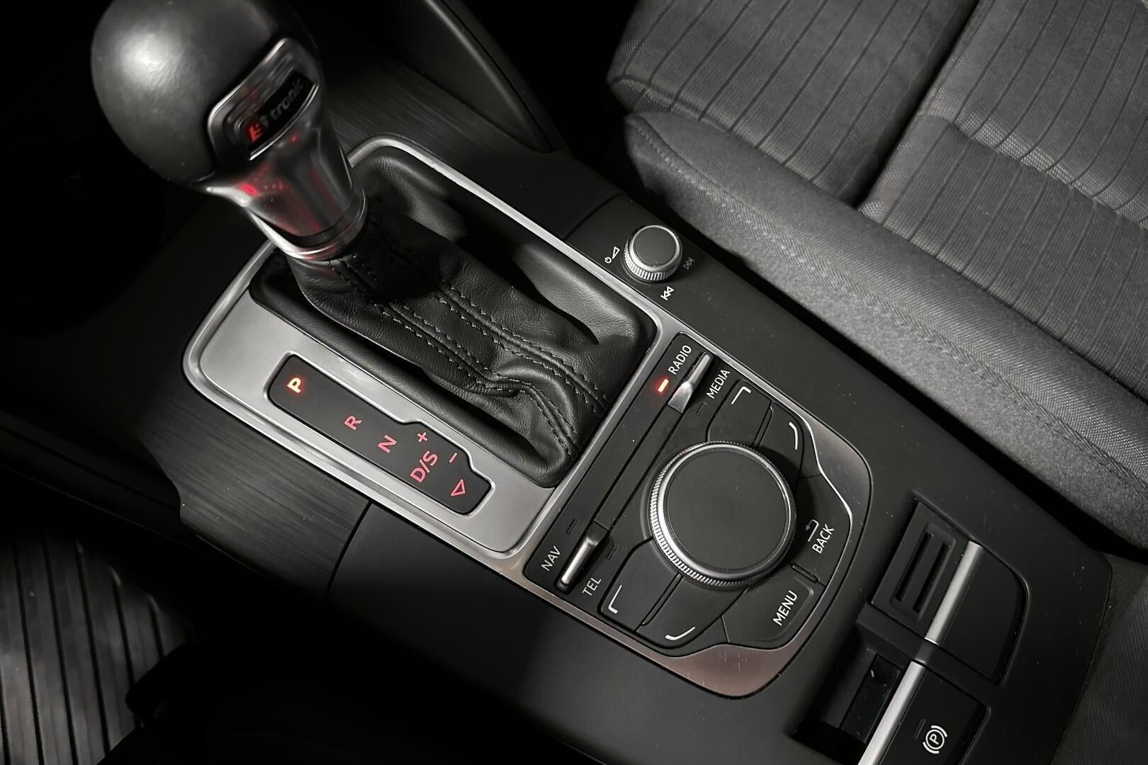 Audi A3 iso kuva 17