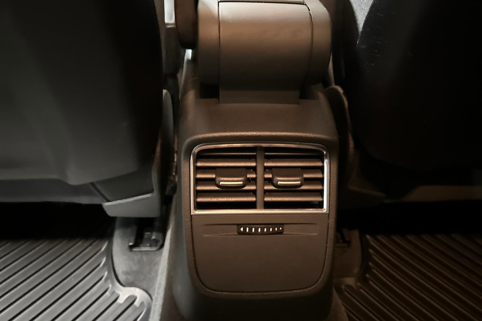 Audi A3 iso kuva 21