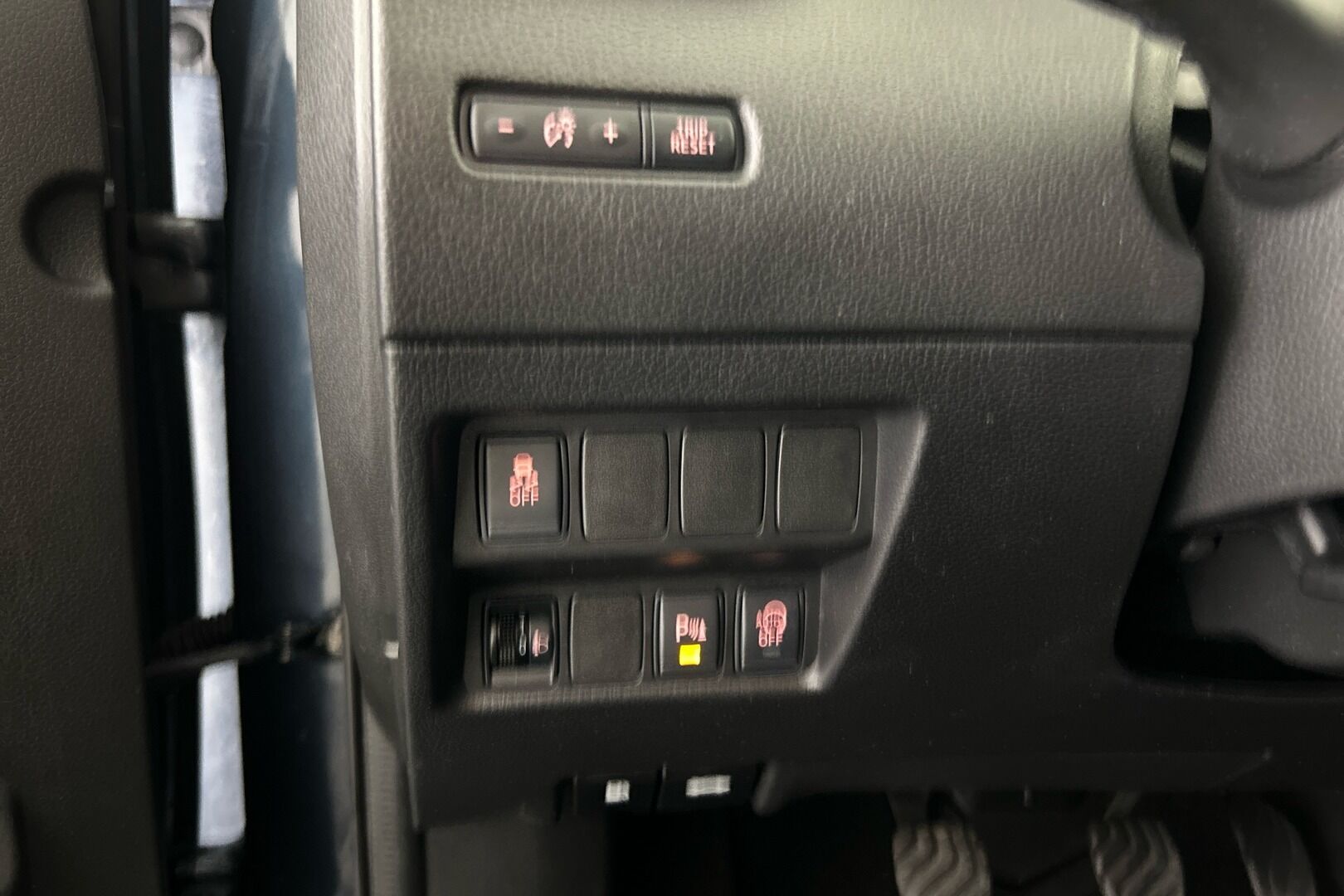 Nissan X-Trail iso kuva 7
