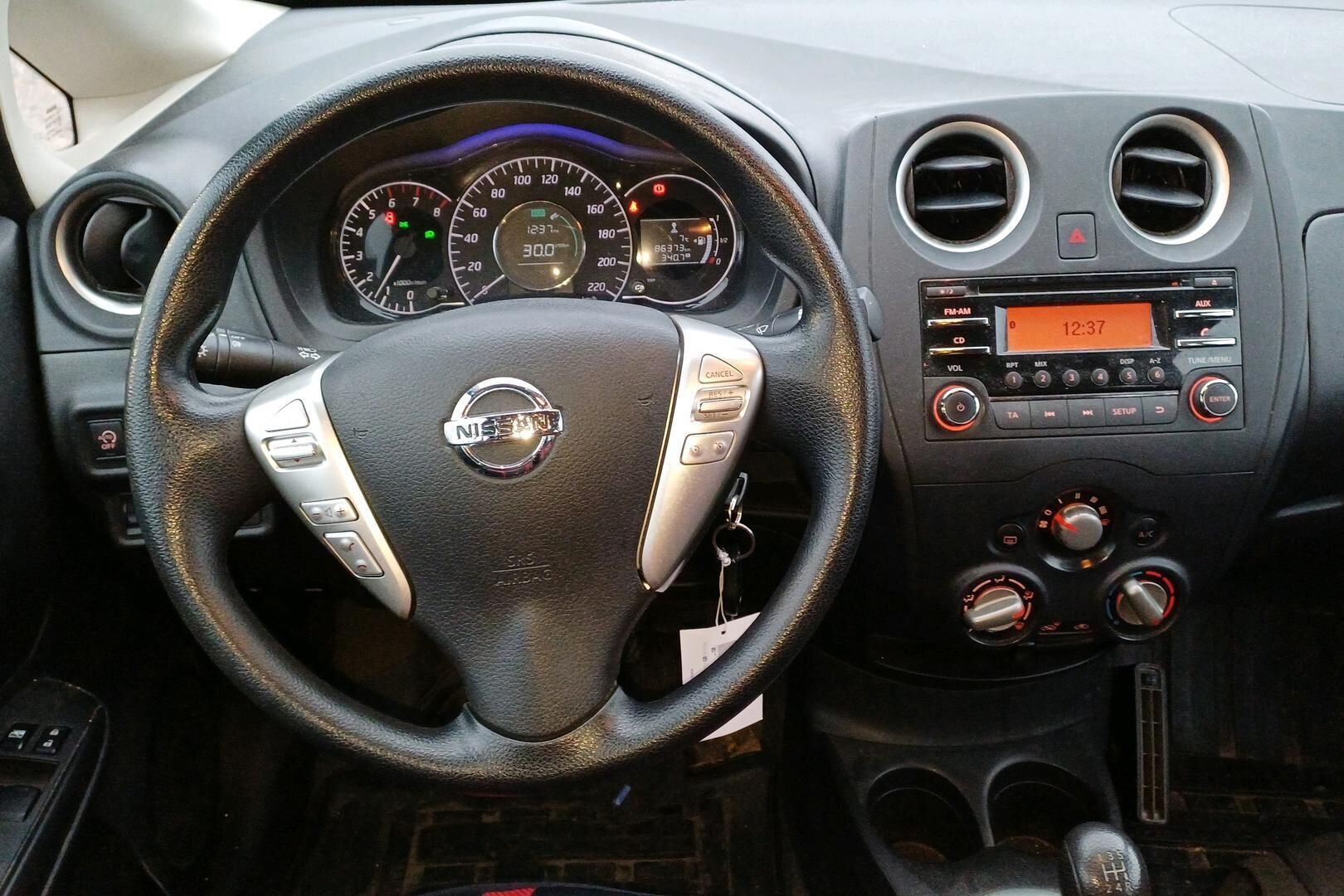 Nissan Note iso kuva 1