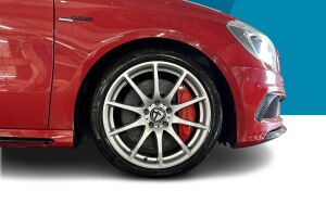 Mercedes-Benz A 45 AMG esikatselu 13