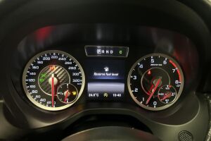 Mercedes-Benz A 45 AMG esikatselu 14