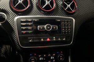 Mercedes-Benz A 45 AMG esikatselu 16
