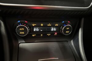Mercedes-Benz A 45 AMG esikatselu 17