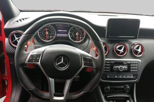 Mercedes-Benz A esikatselu 2