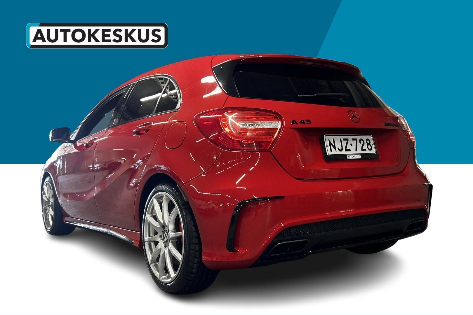 Mercedes-Benz A 45 AMG iso kuva 7