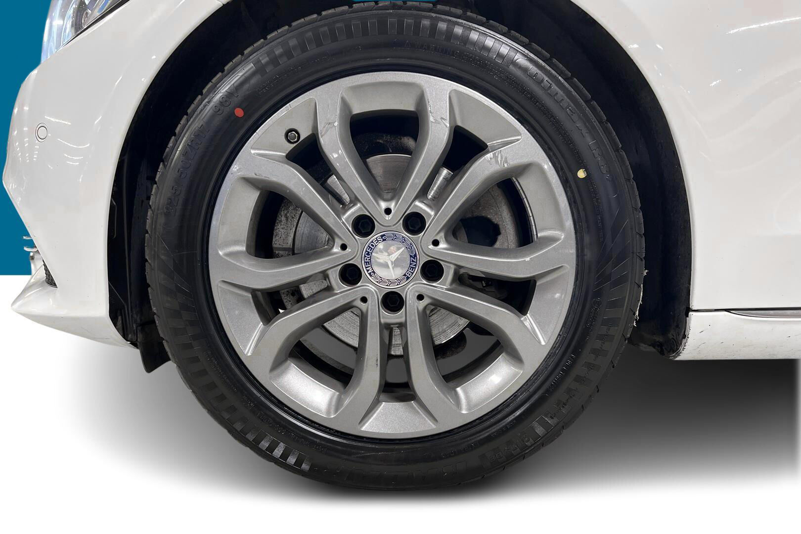 Mercedes-Benz C iso kuva 10