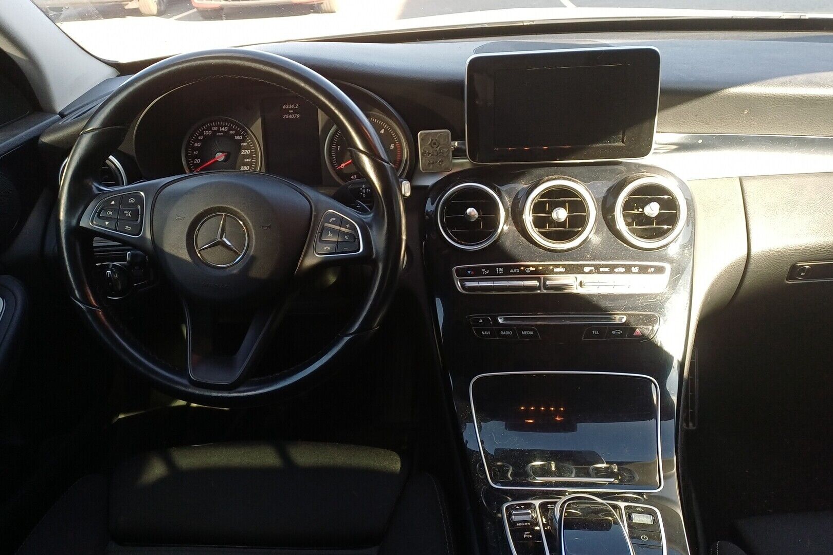 Mercedes-Benz C iso kuva 2