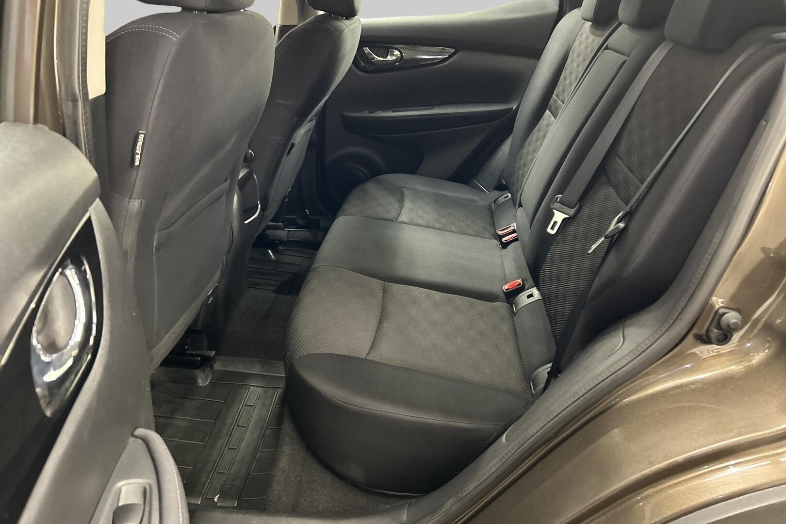 Nissan Qashqai iso kuva 10