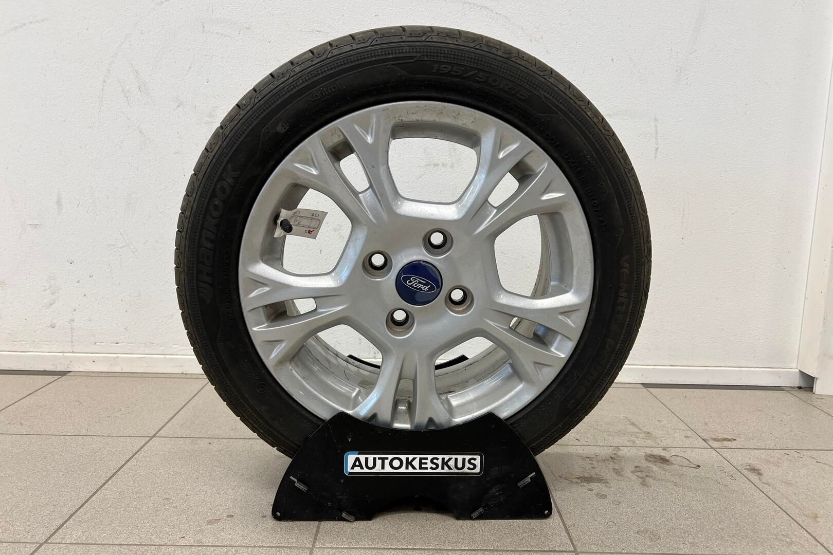 Ford Fiesta iso kuva 19