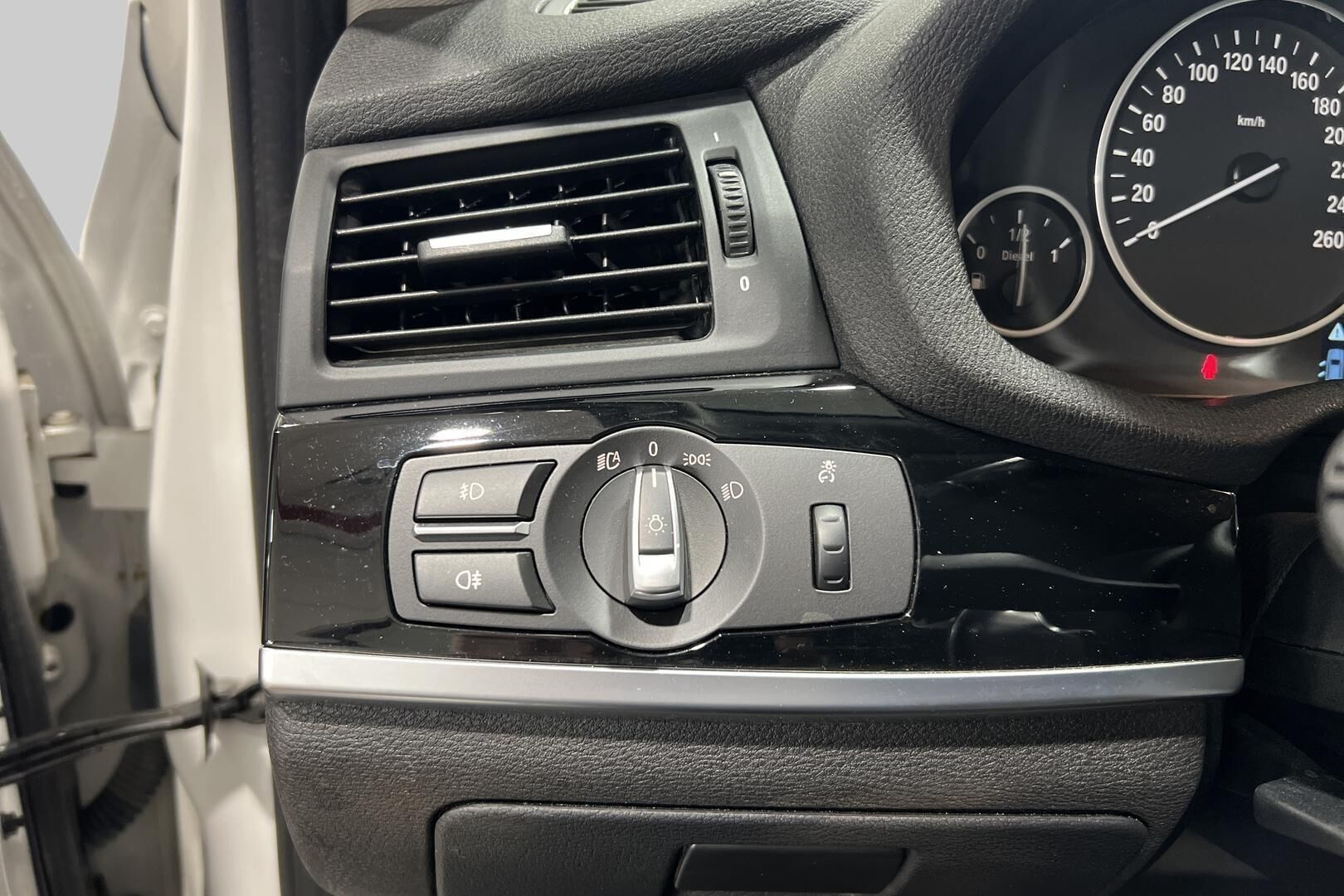BMW X3 iso kuva 19