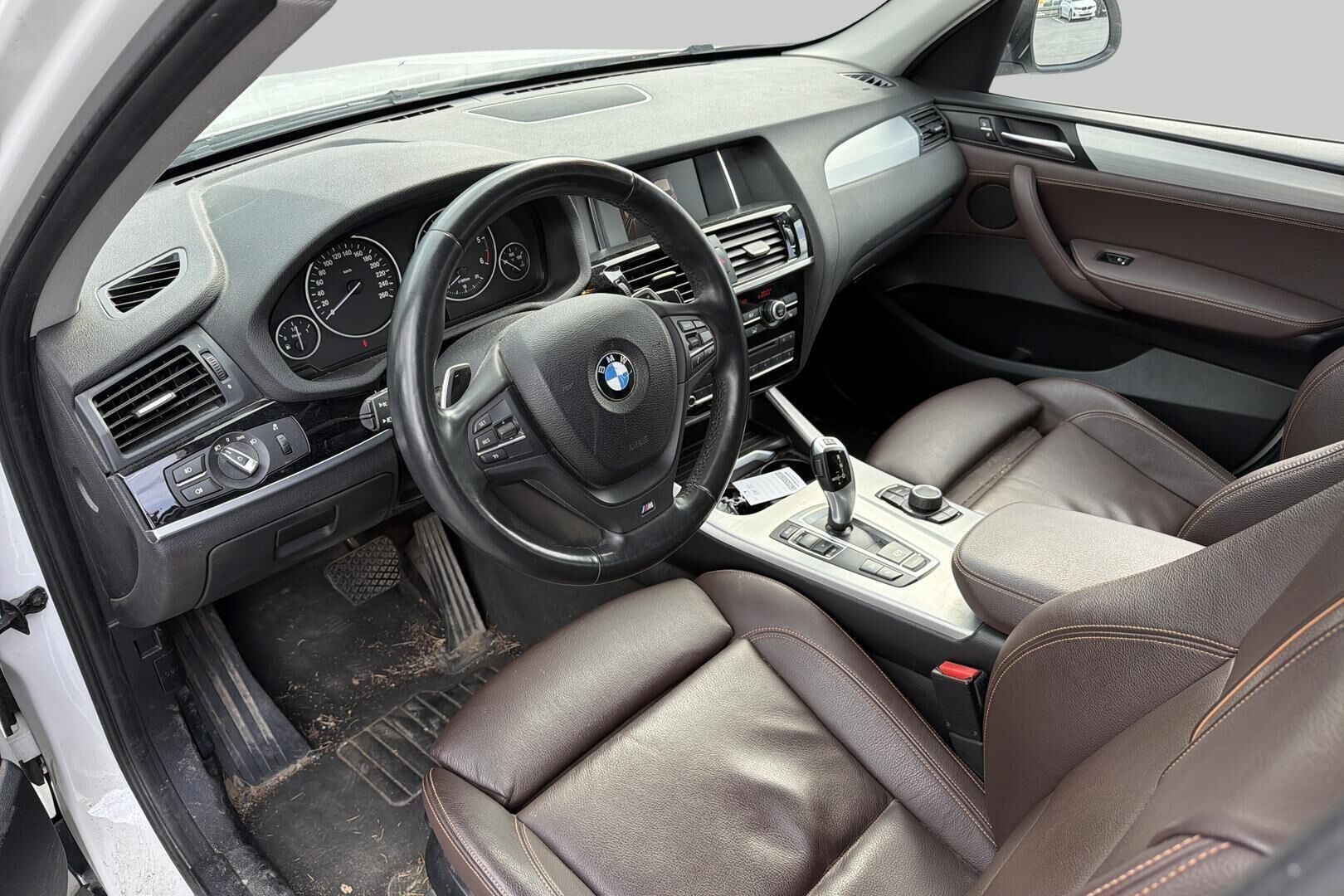 BMW X3 iso kuva 2