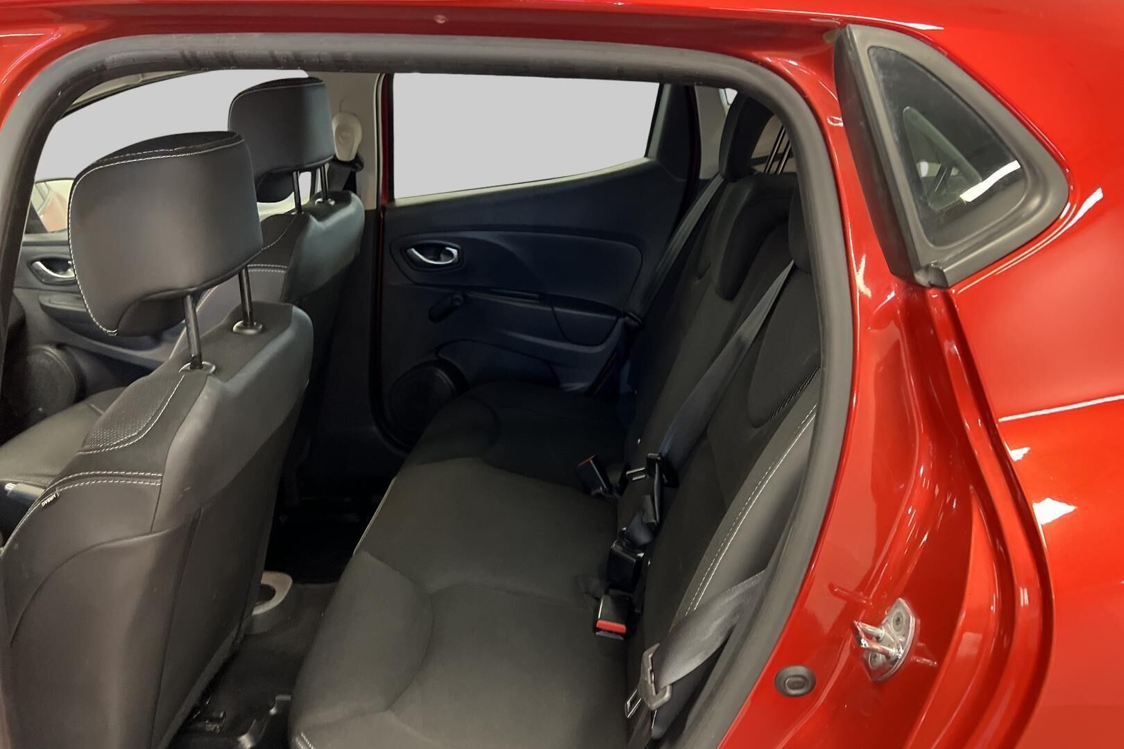 Renault Clio iso kuva 10