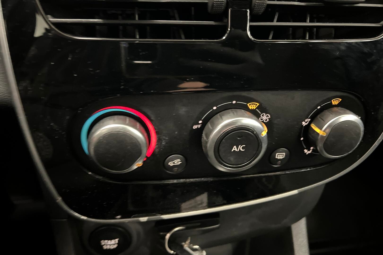 Renault Clio iso kuva 16