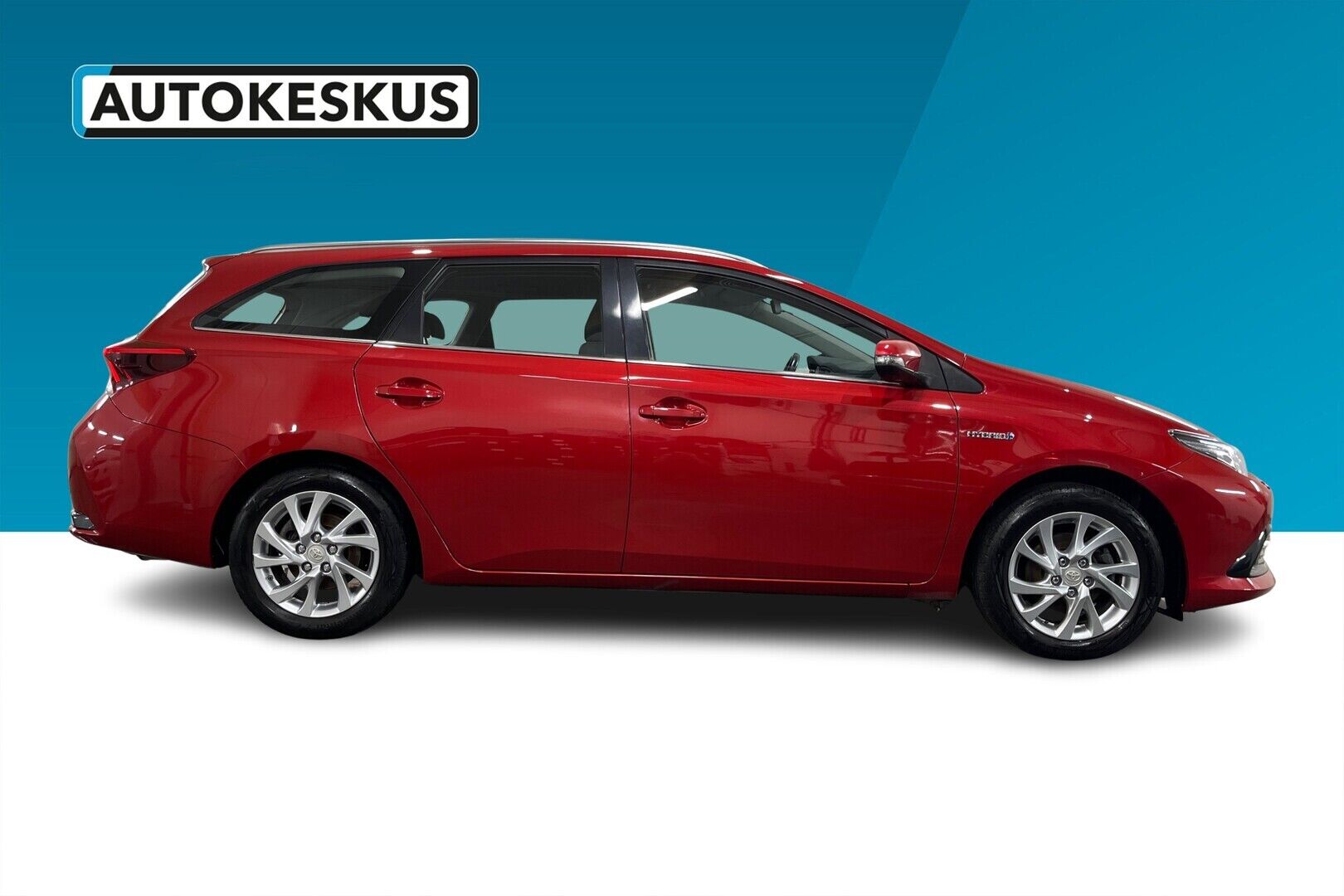 Toyota Auris iso kuva 6