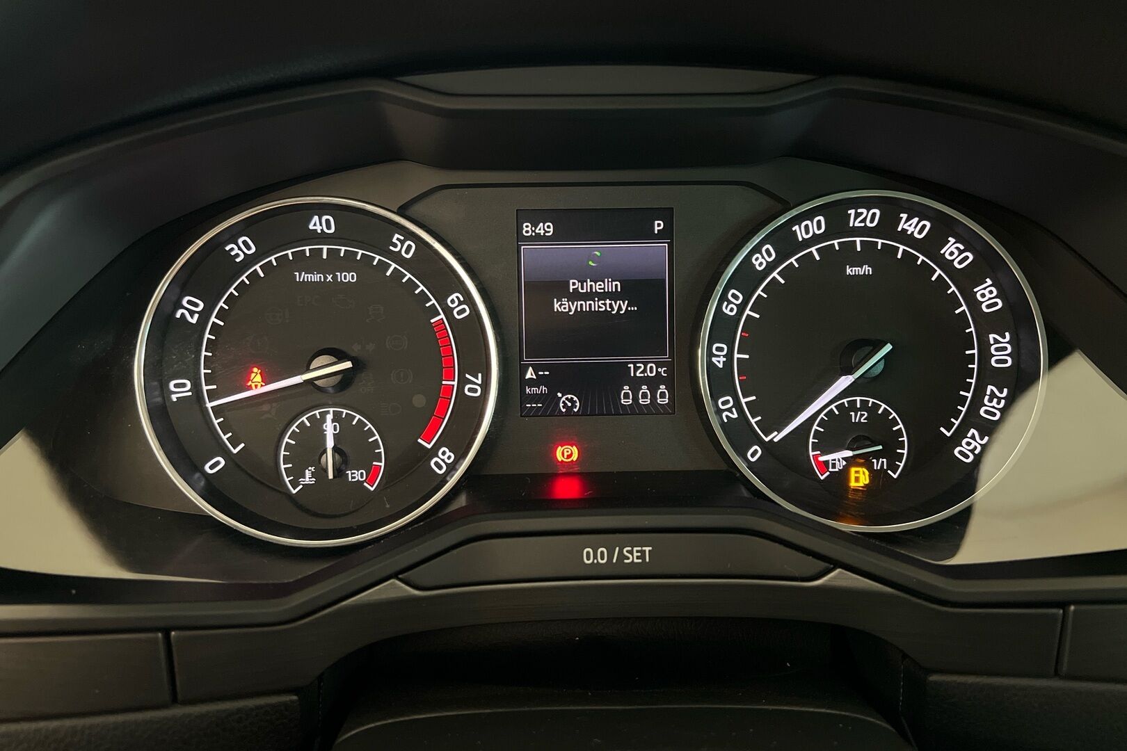 Skoda Superb iso kuva 11